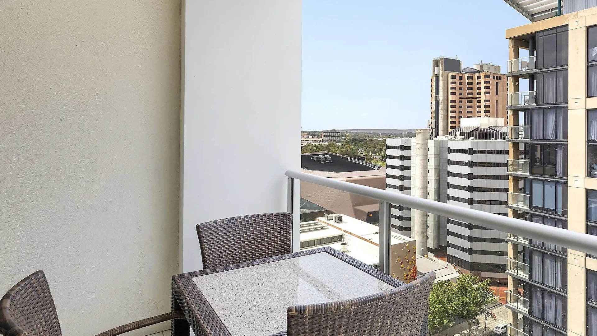 Oaks Adelaide Embassy Suites Appart hôtel
